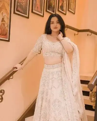 Escort Mauganj